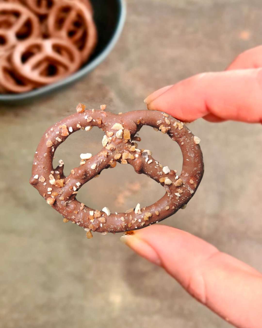 bretzel chocolat praliné - éclats de feuillantine
